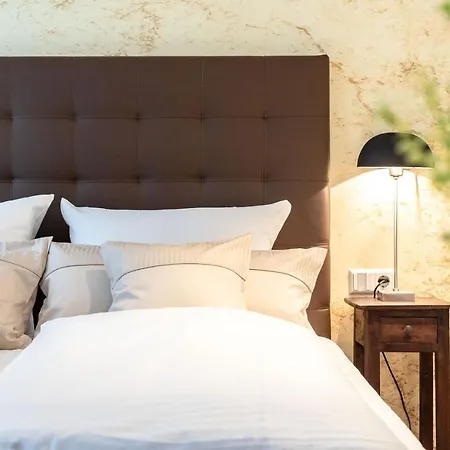 Hotel H23